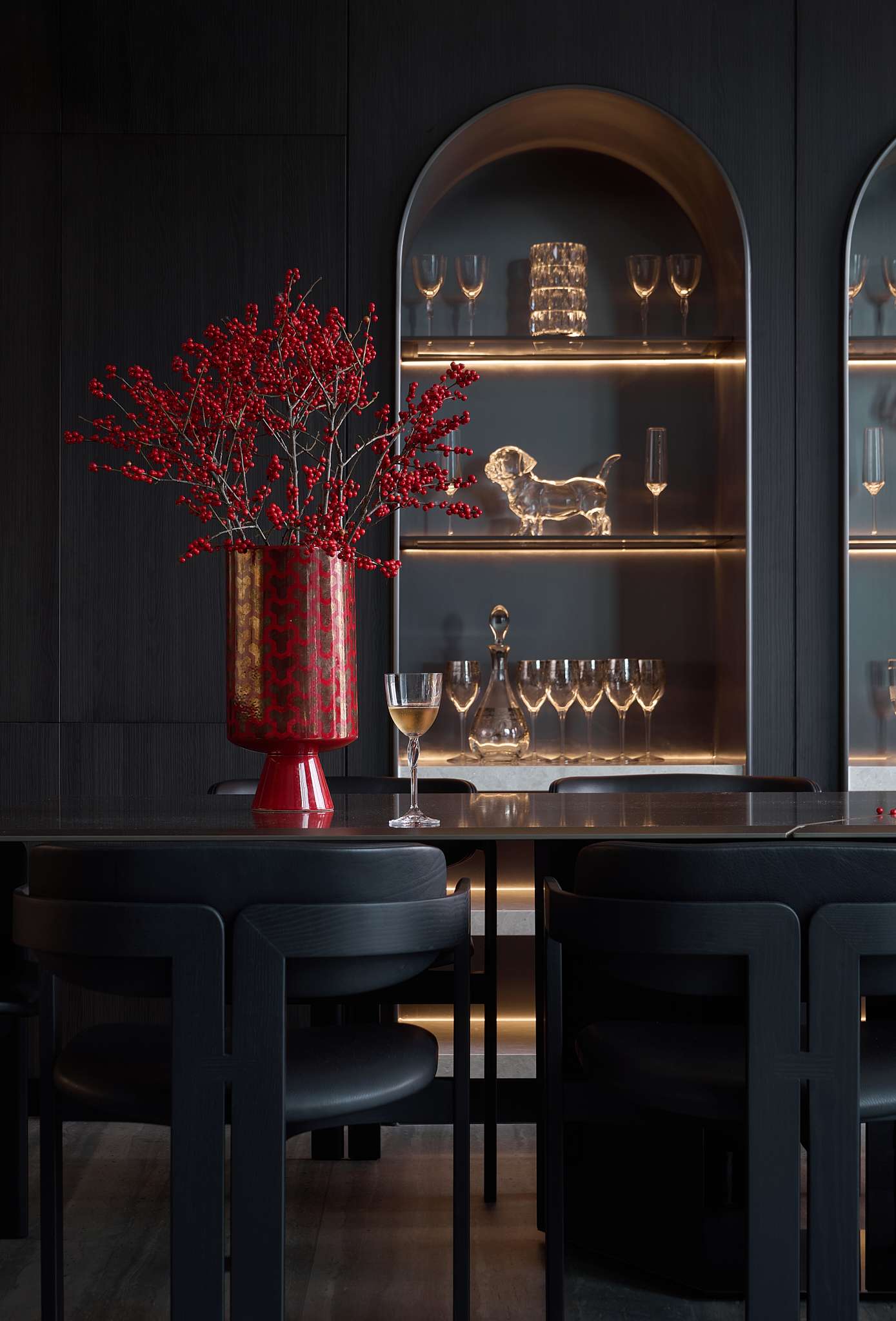 METROPOLE - A Hung1044